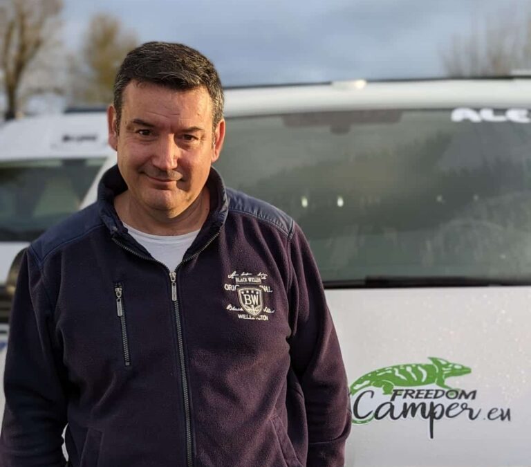 alex de freedom camper