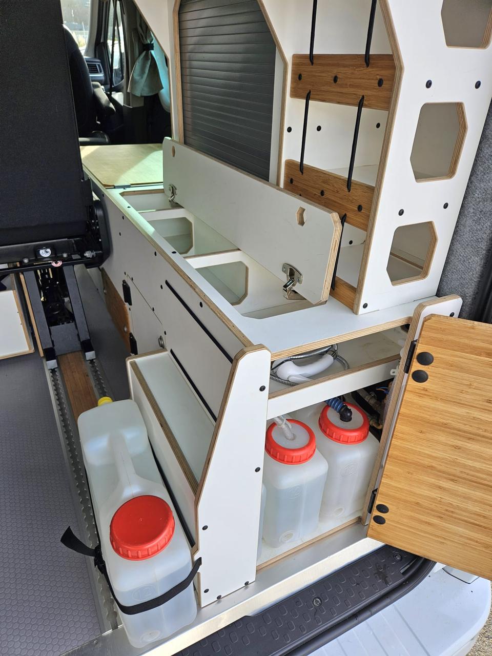 ref 846 renault 150 ch boite auto 4 5 places finition ++++