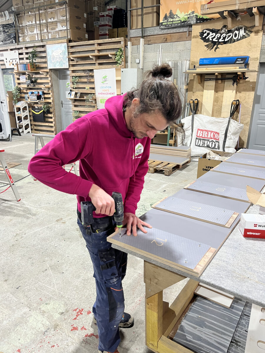 paul, menuisier pour Freedom Camper Nantes