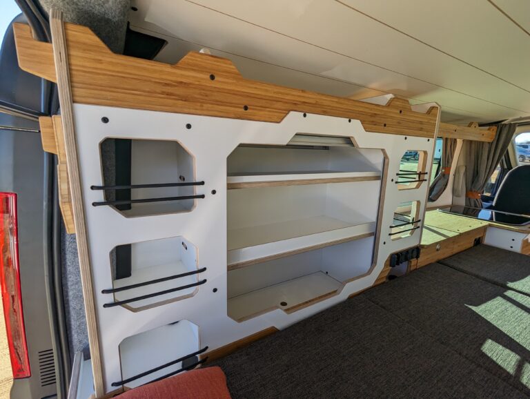 Aménager son van avec le kit EST de Van Mania 22