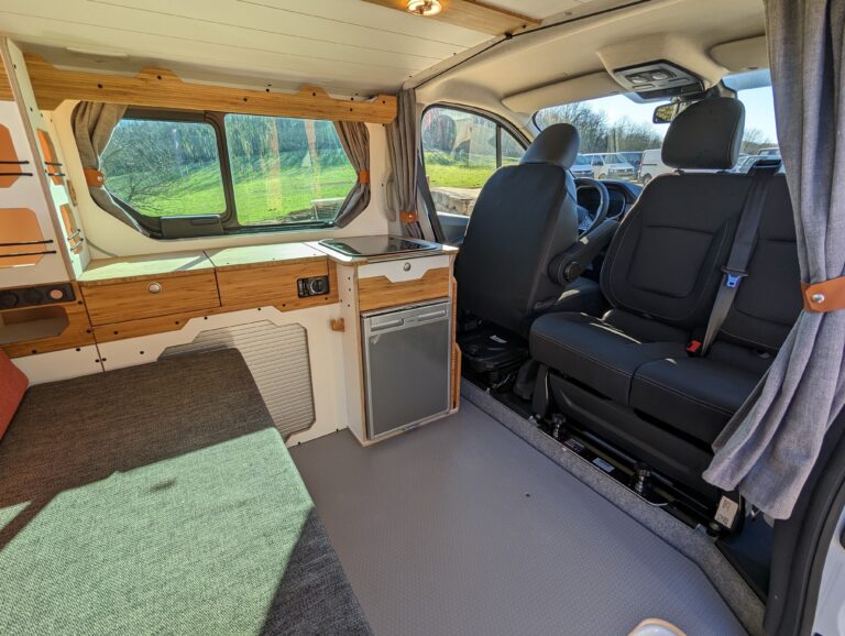 est van mania (5) Aménager son van avec le kit EST de Van Mania