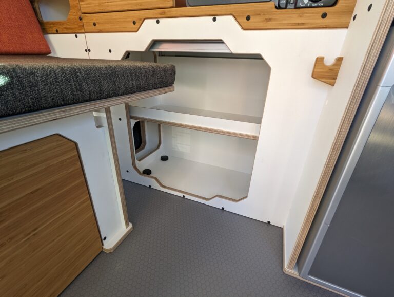 est van mania (7) Aménager son van avec le kit EST de Van Mania